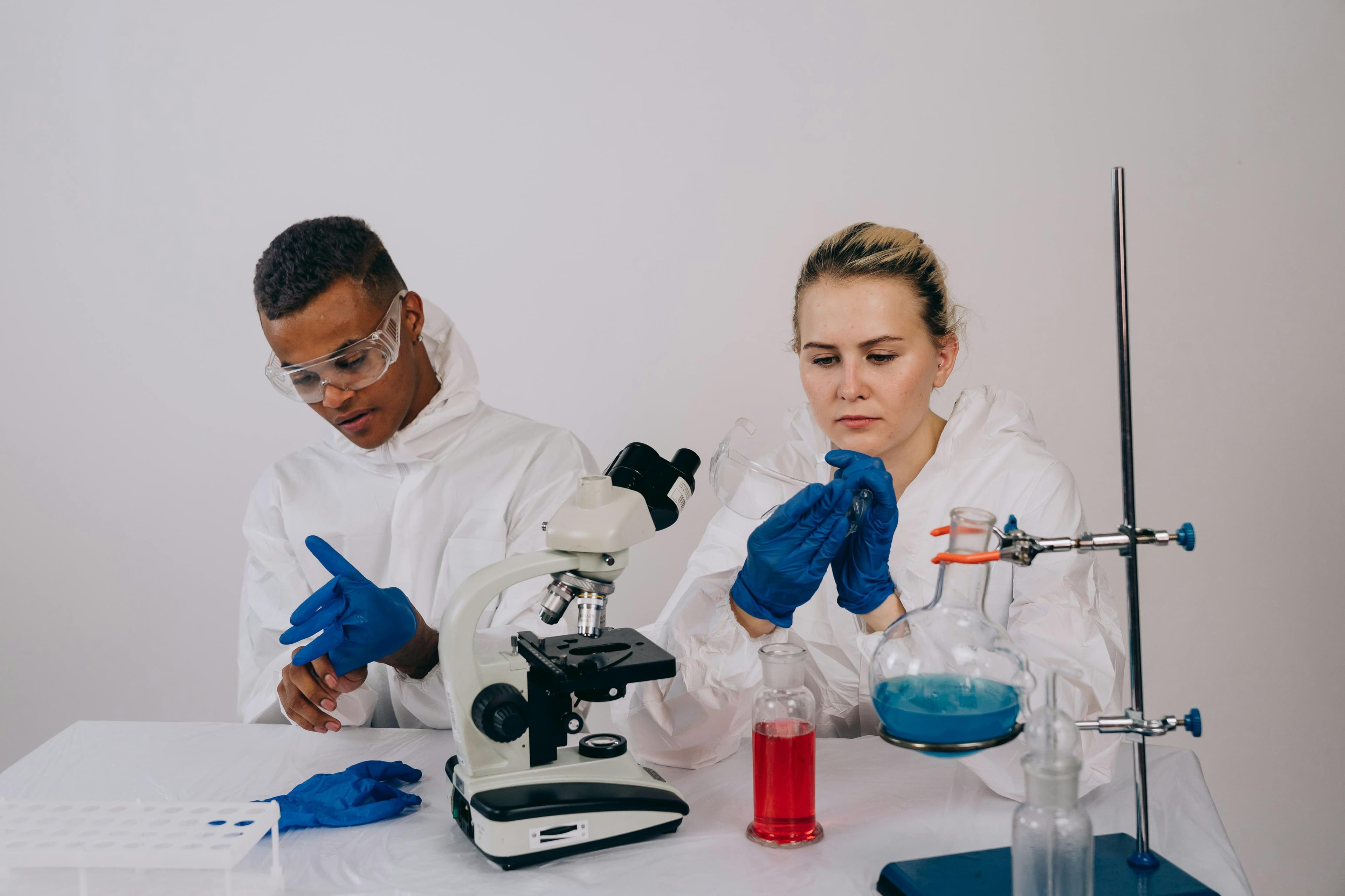 Educational Guide for Laboratories